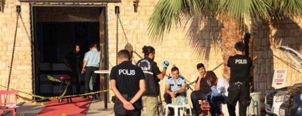 Bodrum`da Silahlı Saldırı: Ölenler Arasında Şarkıcı Hacer Tülü ...