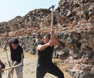 Çorlu Kalesi’nde Kurtarma Kazısı Sürüyor