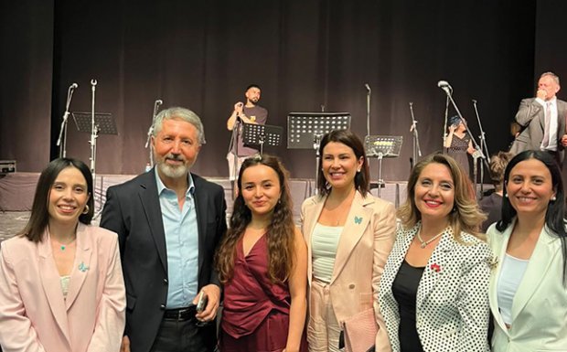 UCİM Yararına Düzenlenen Konser Ve İmza Günü Büyük İlgi Gördü